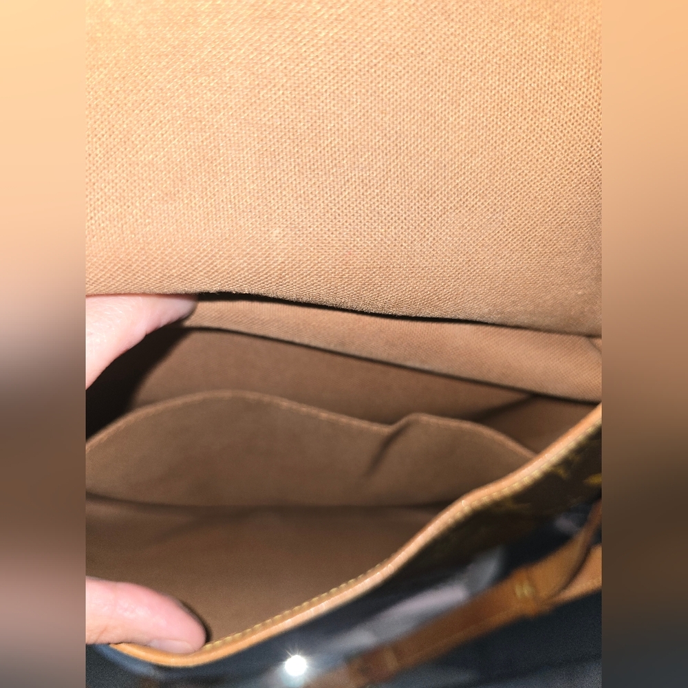 EUC 💯 Authentic Louis Vuitton Saumur 30💓 - Picture 12 of 16